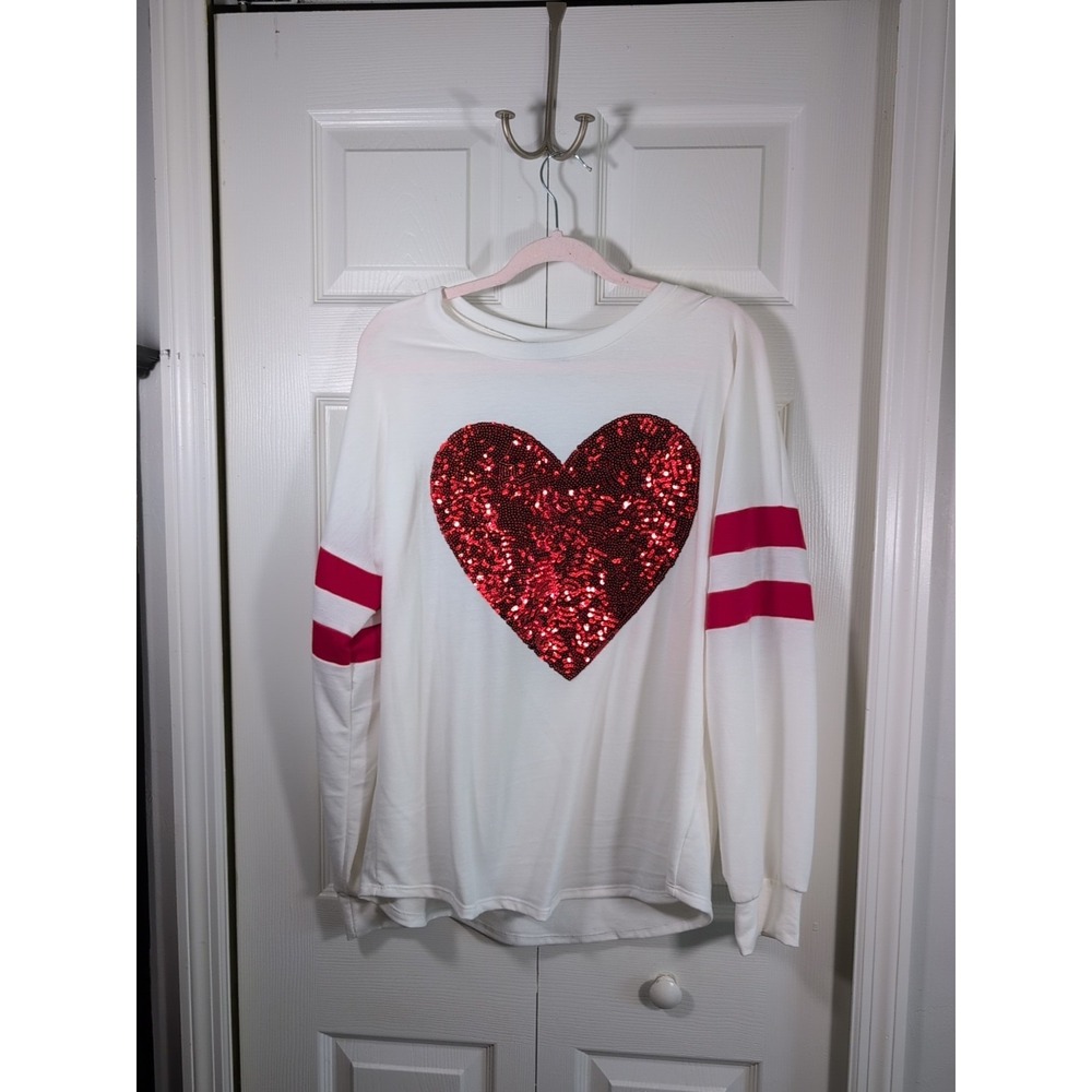 Boutique‎ LTX Sportswear Heart Glitter Crew Neck Sweater Size Large